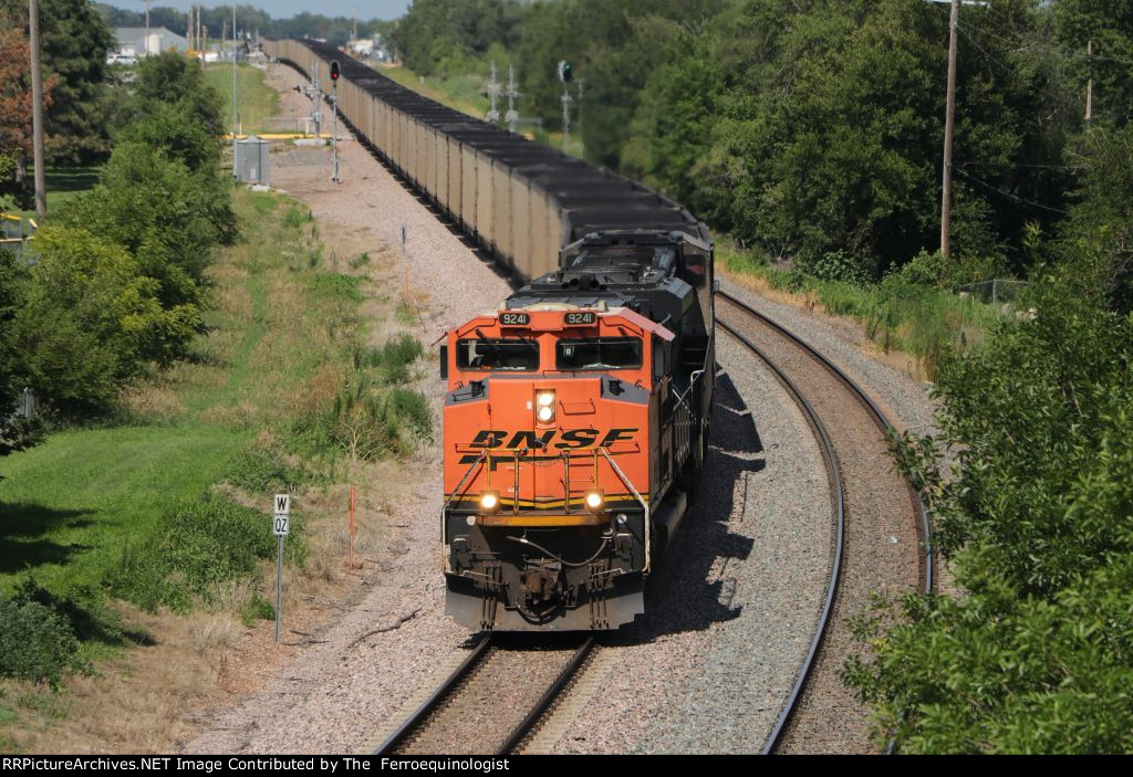 BNSF E Train 9241 West